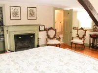 The Nutmeg Inn Hotels in Meredith