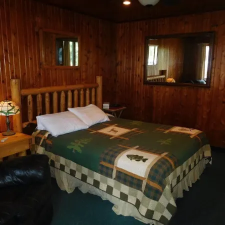Evergreen Motel