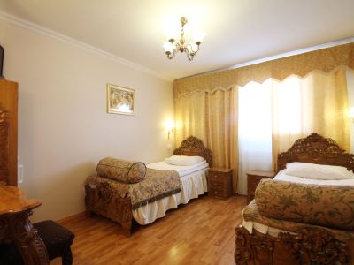 Mango Hotel