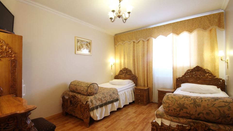 Mango Hotel
