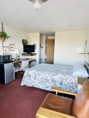 The Davenport Motel Hotels in Davenport