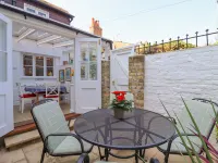 Samphire Hotels in Sandwich