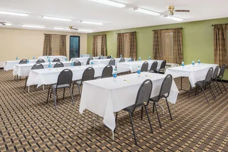 Hotel 7 Inn Anna Отели в г. Альто Пасс Пресинкт