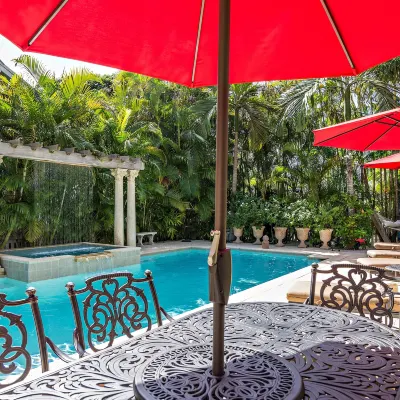 Casa Grandview Hotels near Ann Norton Sculpture Gardens
