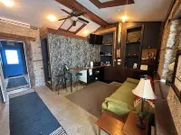 Metcalfe Suites - Old Stone Alcove