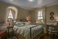 George House Heritage B&B Hotels in Dildo
