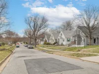 4 Mi to Universities: Quaint Parkville Apartment! Hotels in Parkville