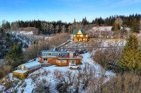 Alaska Adventure Cabins