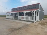 Stateline Cabins & RV Hotels in Seminole