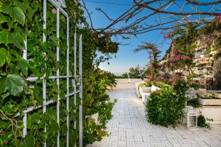 Villa Yiara Отели в г. Позитано