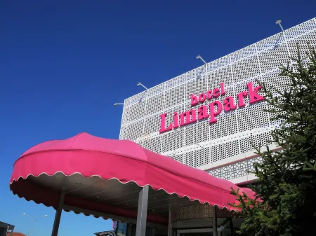 Limapark Hotel Отели рядом с достопримечательностью «Ebk Cami»