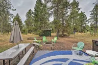 Cabin w/ AC, Hot Tub, Deck, Oversized Parking - 3-Star