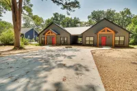 Modern Norfork River Cabin Rental w/ Shared Dock! - 3-Star
