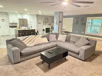 Gorgeous Pool Home in South Lakeland. Family and Pet Friendly!