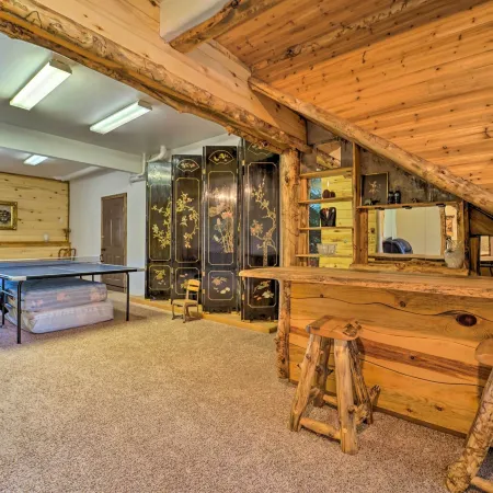 Riverfront Dolores Home, Direct Hiking Access!