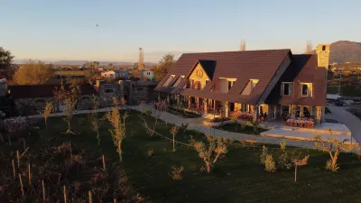 Lahuta e Vjeter Agroturizem Hotel a 