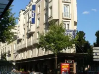 Kyriad Restaurant Centre Spa Vichy Hotels in Vichy