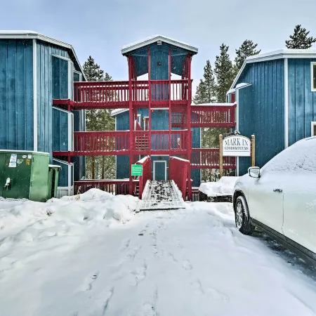 Free Ski Shuttle: Mtn Escape in Breckenridge!
