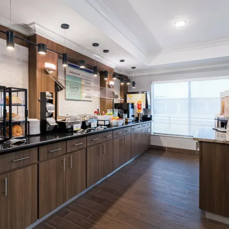 Garner Hotel Longview South by IHG