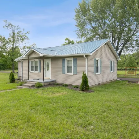 Mammoth Pond - Mammoth Cave Family Retreat - Playground Sleeps 6