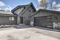 A Contemporary Dream Lakefront Rathdrum Oasis! - Baarit