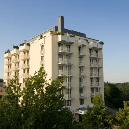 Hotel Gästehaus Forum am Westkreuz Отели рядом с достопримечательностью «Пазинг-Оберменцинг»