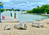 Floating Sea Cove Resort & Marina