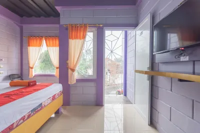 RedDoorz @ Cipanas Garut Hotell i Cimanganten