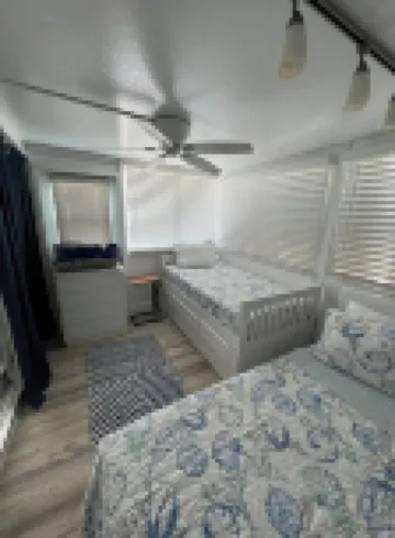 Spacious cottage - the Calusa campground-keylargo-pool