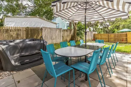 Beach Retreat w Putting Green Hot Tub 2 Free Bikes Golden Hour by AvantStay