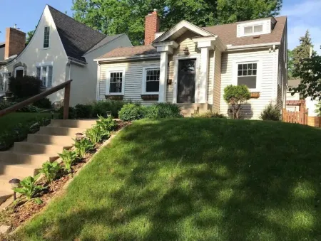 Fulton Retreat - Downtown Minneapolis - 50th and France! Отели рядом с достопримечательностью «Park Nicollet Eye Care and Optical Store St. Louis Park»