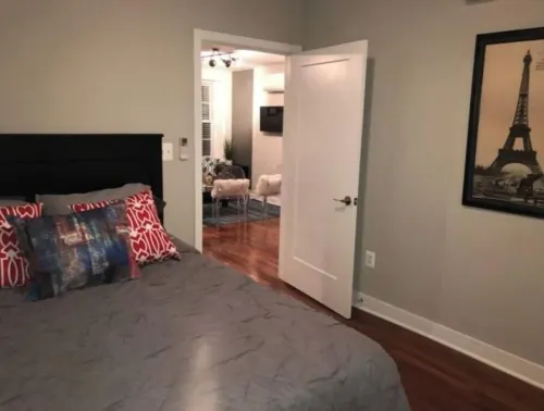 Downtown Loft & Close to EVERYTHING!