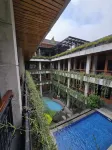 Pariban Hotel - Swimmingpools