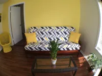 DOWNTOWN COZY APARTMENT
