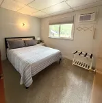 EASY STREET RETREAT! Private beach