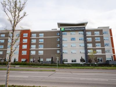 Holiday Inn Express & Suites EDMONTON SW – WINDERMERE by IHG