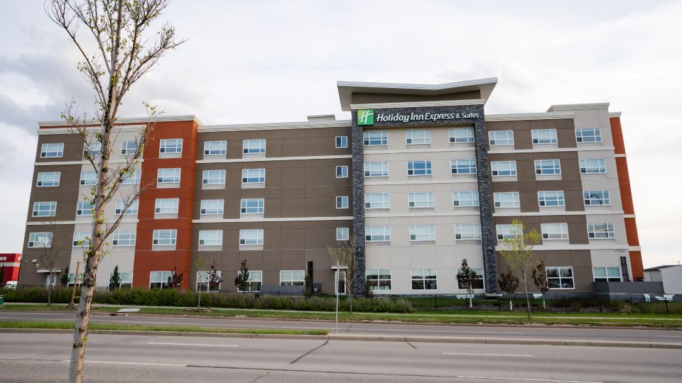 Holiday Inn Express & Suites EDMONTON SW – WINDERMERE by IHG
