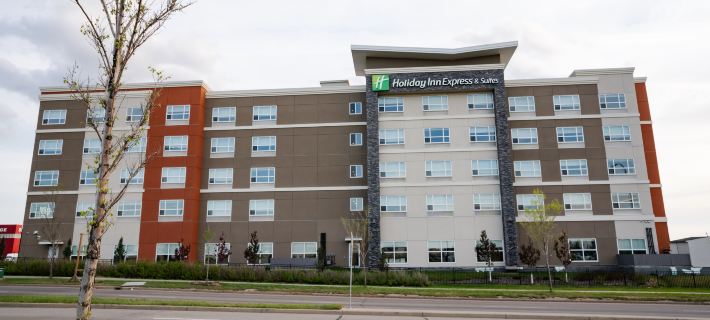 Holiday Inn Express & Suites EDMONTON SW – WINDERMERE by IHG Hotel di Edmonton