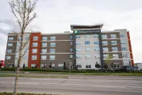 Holiday Inn Express & Suites Edmonton SW – Windermere