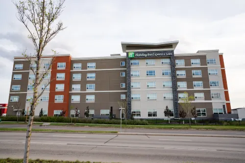 Holiday Inn Express & Suites EDMONTON SW – WINDERMERE by IHG