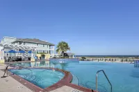 Bay Views! Family-Friendly Galveston Resort House - Bungalows