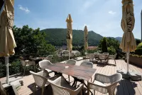 Casa Cranta Hotels in Брашов