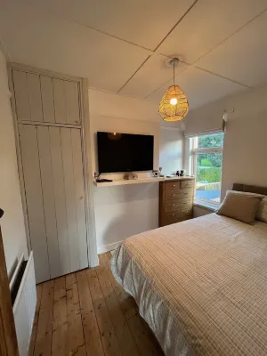 The Cosy Grove Hotels in 