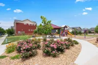 Spacious 4BR Exec Home - Near DIA & Medical Center