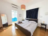 Centrally located , Family and Pet Friendly.