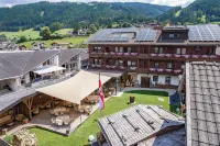 Hotel Alpenstolz Hotel di Matrei am Brenner