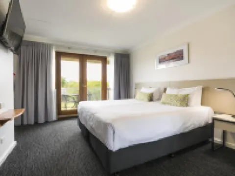 Nightcap at the Ship Inn Hotels in Busselton