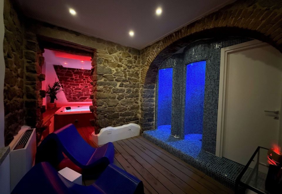 Exoria Luxury Rooms & SPA - Housity