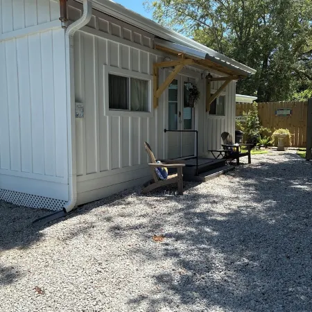 Convenient Cozy Fairhope Guest Cottage