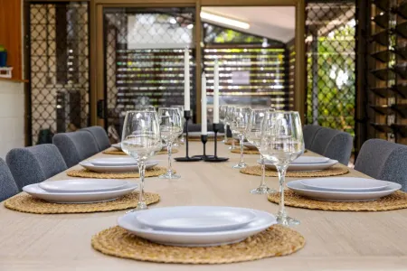 Nature s Nest Pool Spa Outdoor Kitchen Dining